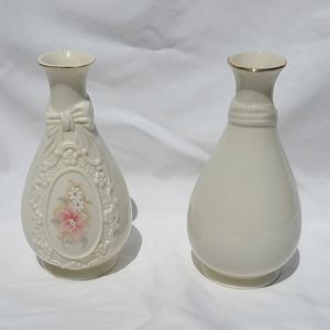 1970's Cameo Ribbon Vase set of 2